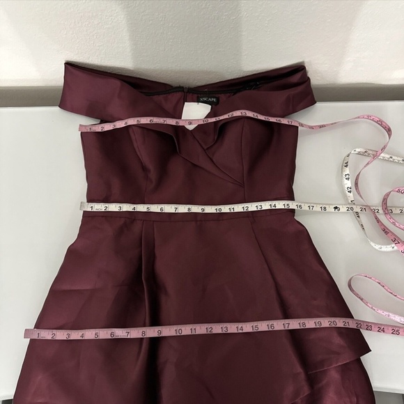 NWT $289 XSCAPE [ 12‎ ] Off Shoulder Draped Asymmetrical Gown in Burgundy - Picture 4 of 13